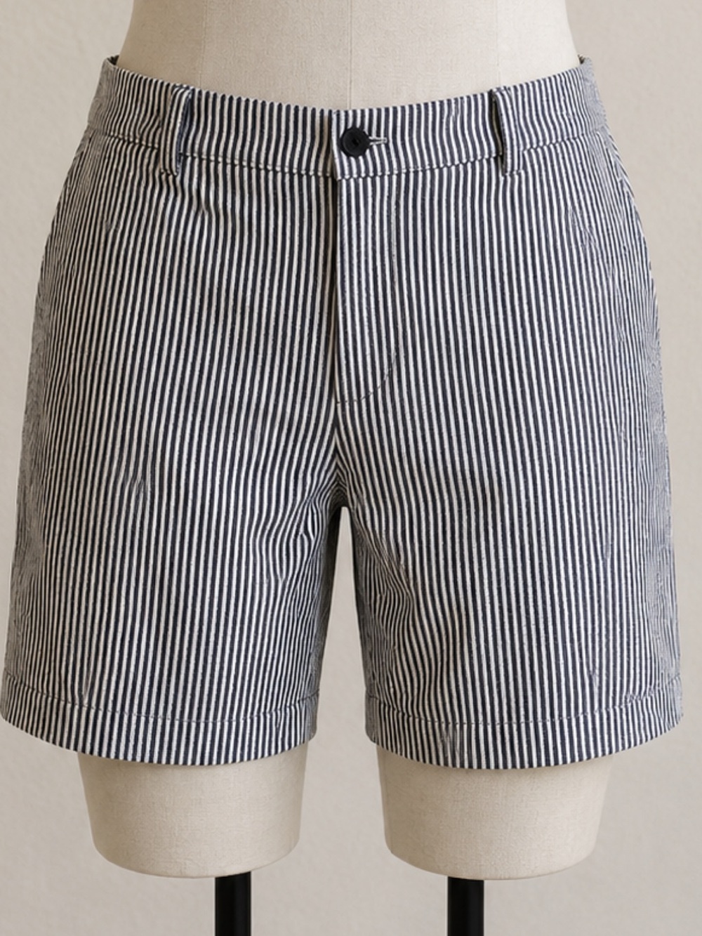 Izod XFG Grayish/Black and White Stripe Ladies Cotton Shorts Size 12